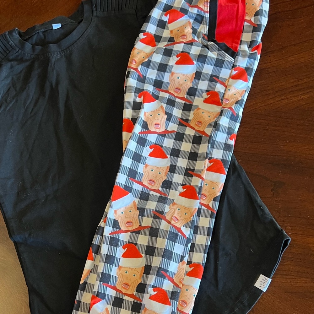 Two-piece small shop outfit